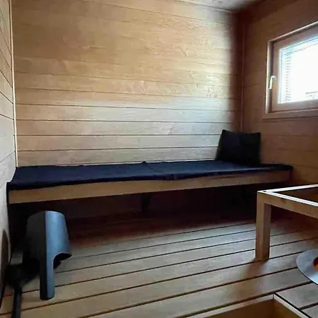 6br Near - Sauna - Bbq - Yard - Sleeps 13 Tampere