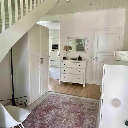 Villa 6br Near - Sauna - Bbq - Yard - Sleeps 13 *