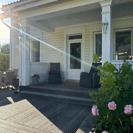 Villa 6br Near - Sauna - Bbq - Yard - Sleeps 13 Tampere
